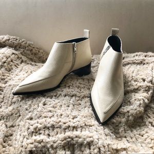 Everlane Shoes | Everlane Boss Bootie Color: Bone